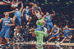 字母哥连续五场比赛得分超过领先优势明显，快船不断突破！上演精彩一战